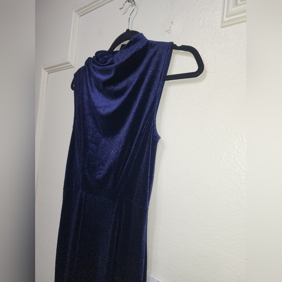 Lulu's Classic Elegance Navy Velvet Sleeveless Mock Neck Maxi Dress Wedding - Picture 8 of 11